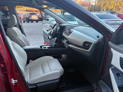 2021 Nissan Rogue SV Sport Utility 4D