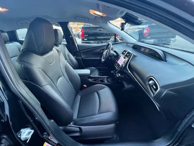 2022 Toyota Prius XLE Hatchback 4D