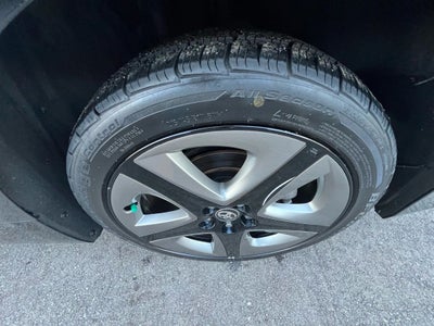 2022 Toyota Prius XLE Hatchback 4D