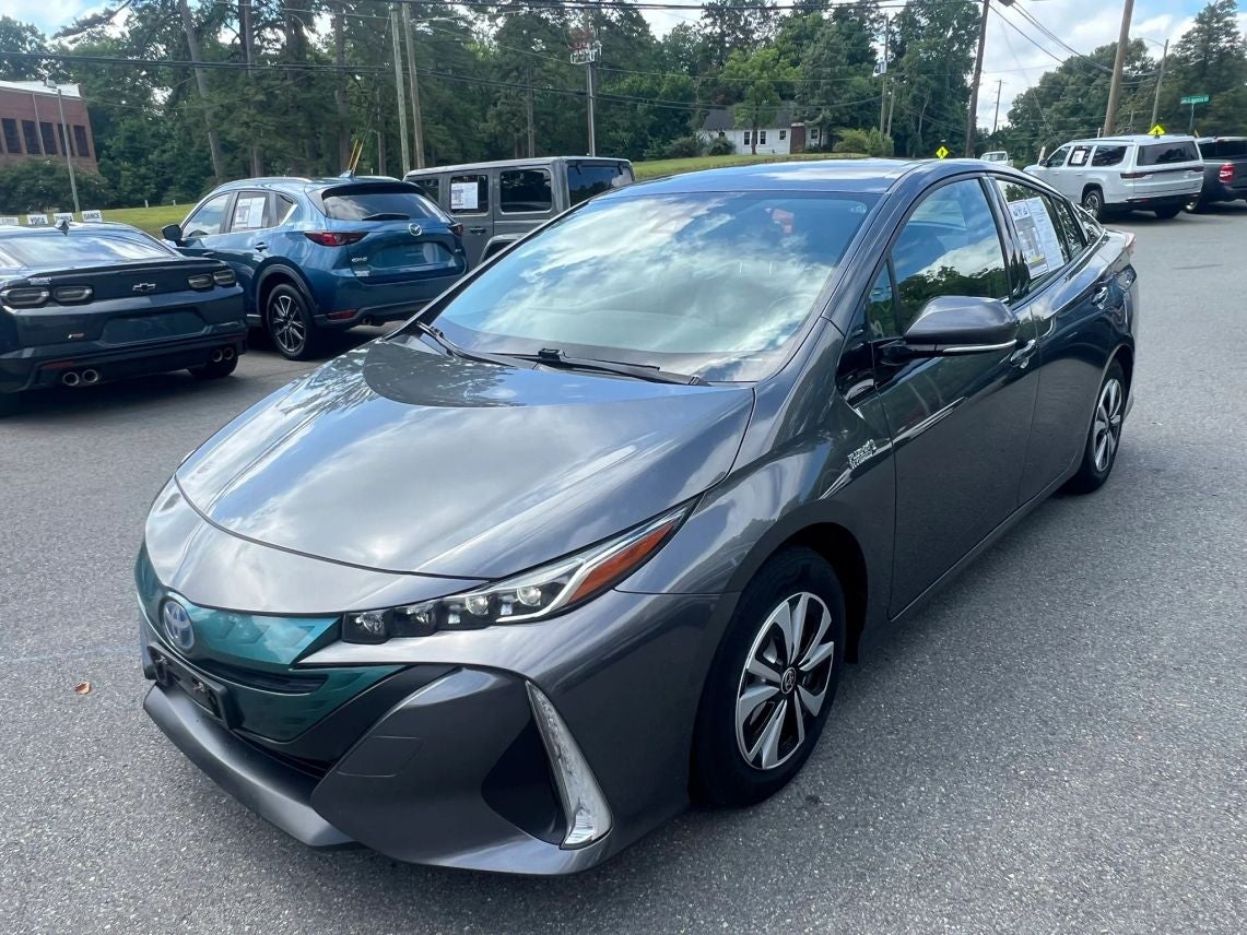 2018 Toyota Prius Prime Premium's photo