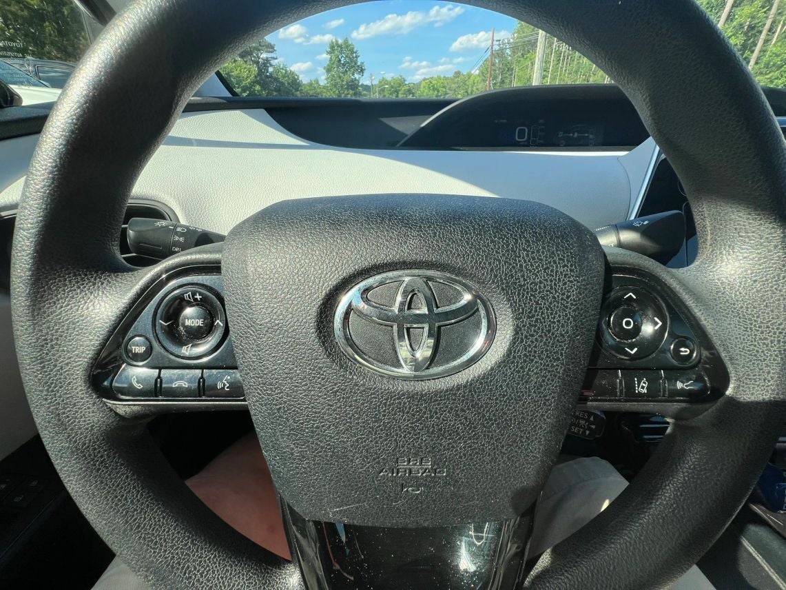 2019 Toyota Prius L Eco Hatchback 4D