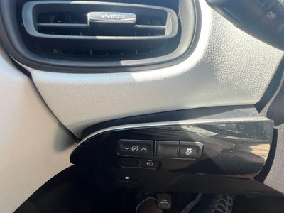 2019 Toyota Prius L Eco Hatchback 4D