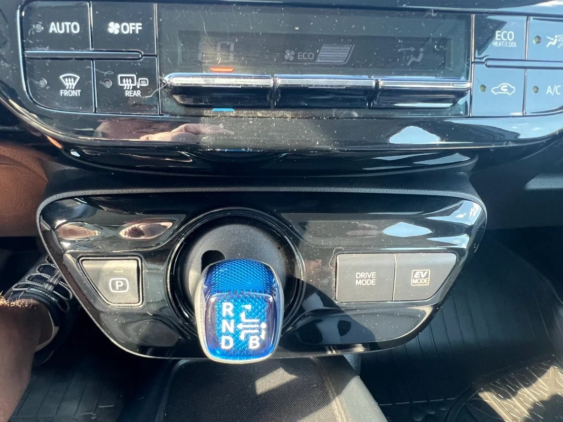 2019 Toyota Prius L Eco Hatchback 4D