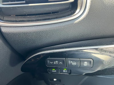 2019 Toyota Prius XLE Hatchback 4D
