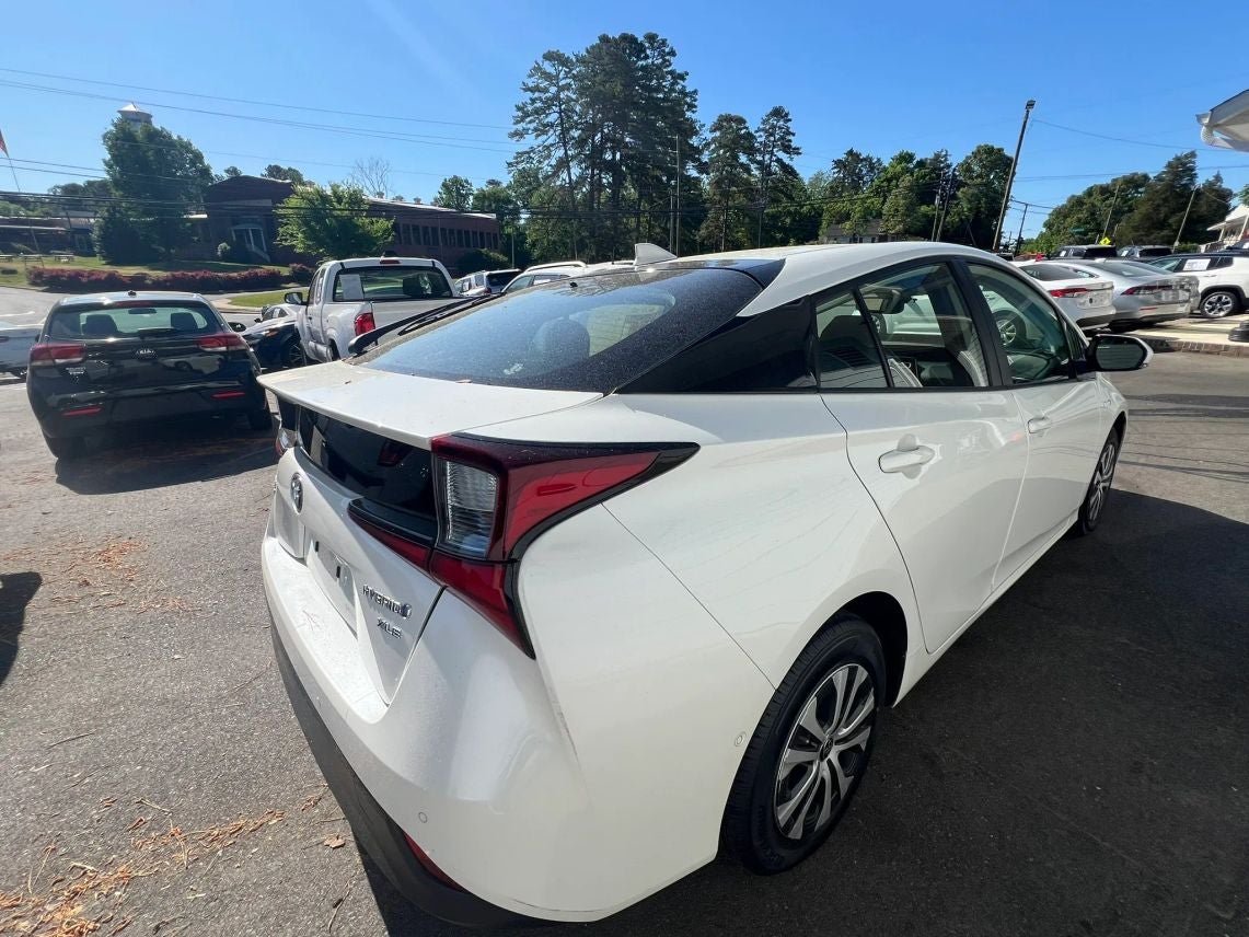 2019 Toyota Prius XLE Hatchback 4D