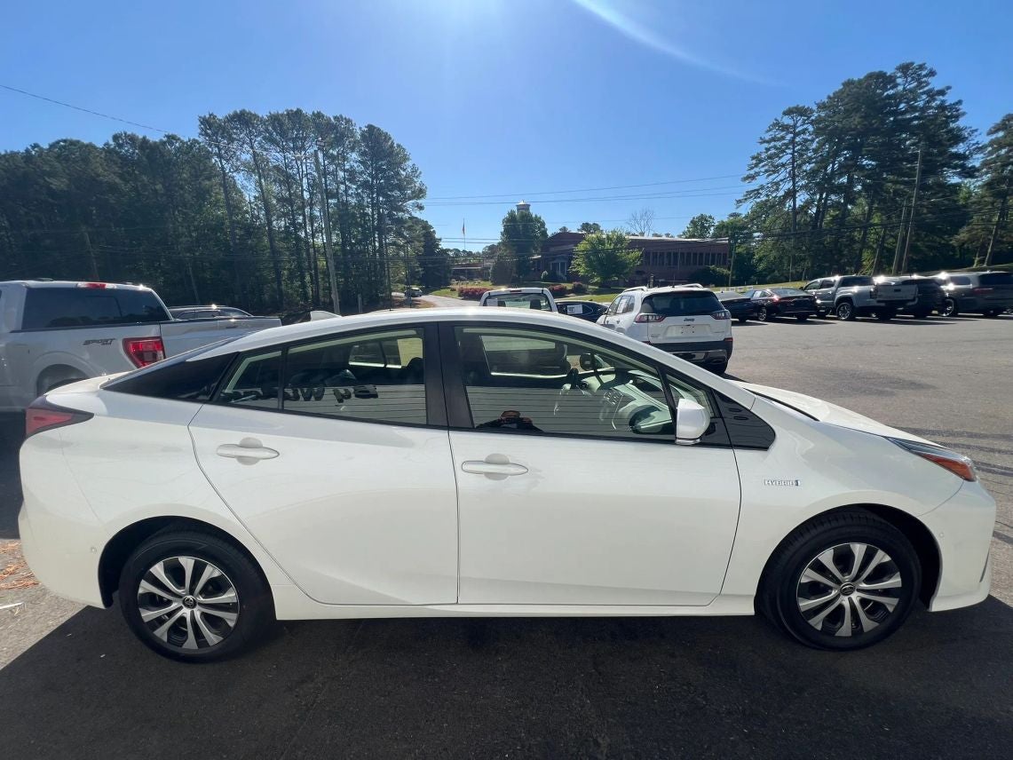 2019 Toyota Prius XLE Hatchback 4D