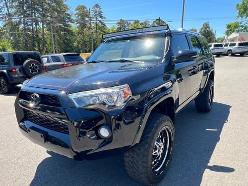 2018 Toyota 4Runner SR5 Premium Sport Utility 4D