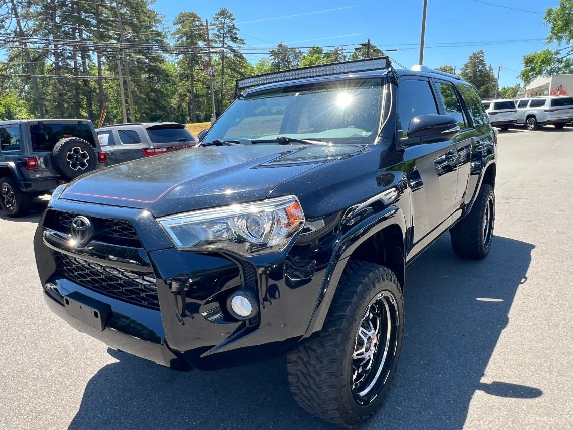 2018 Toyota 4Runner SR5 Premium Sport Utility 4D