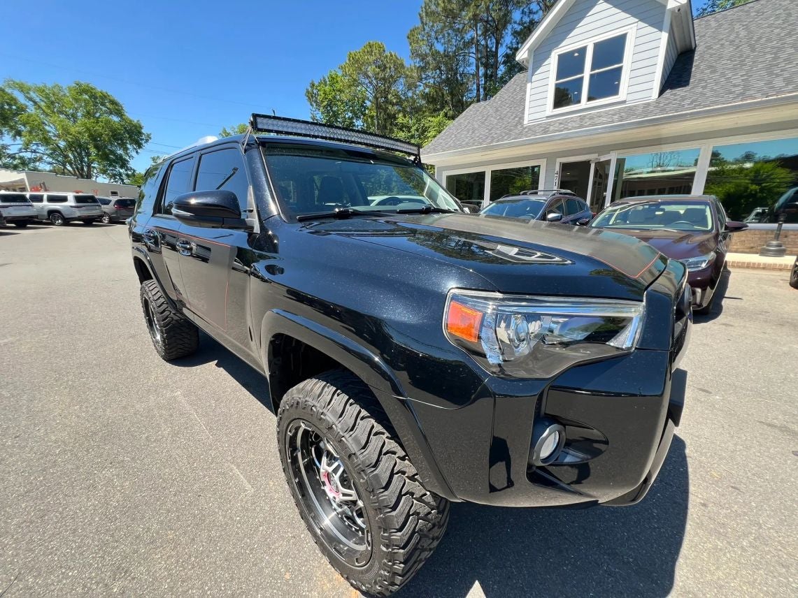 2018 Toyota 4Runner SR5 Premium Sport Utility 4D