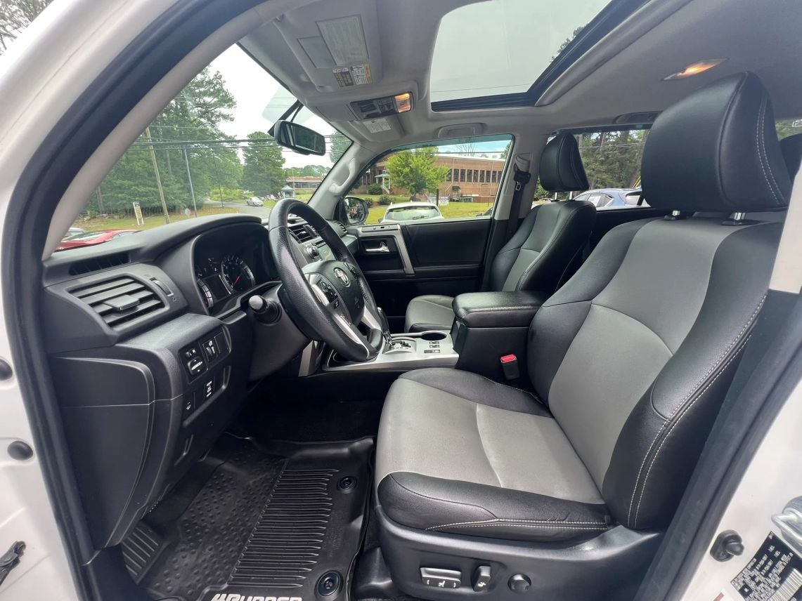 2018 Toyota 4Runner SR5 Premium Sport Utility 4D