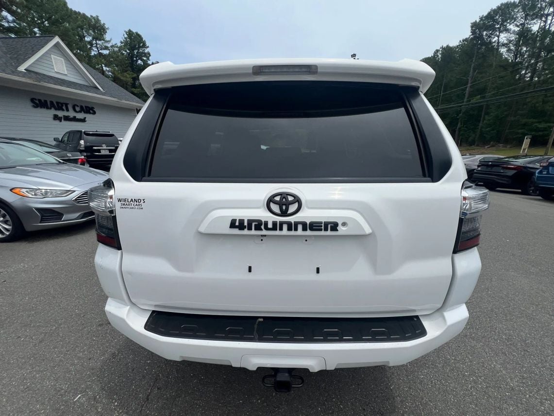 2018 Toyota 4Runner SR5 Premium Sport Utility 4D