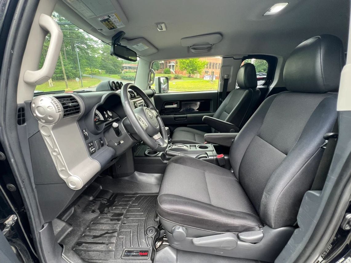 2013 Toyota FJ Cruiser Sport Utility 2D