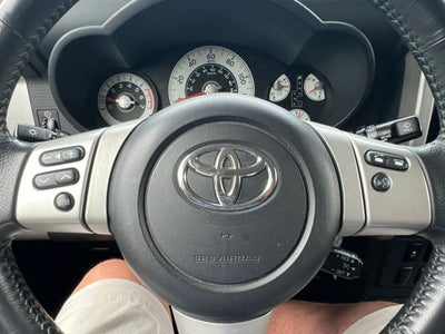 2013 Toyota FJ Cruiser Sport Utility 2D