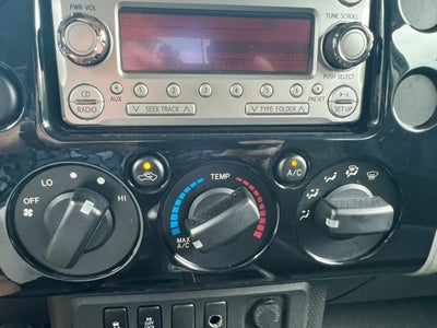 2013 Toyota FJ Cruiser Sport Utility 2D