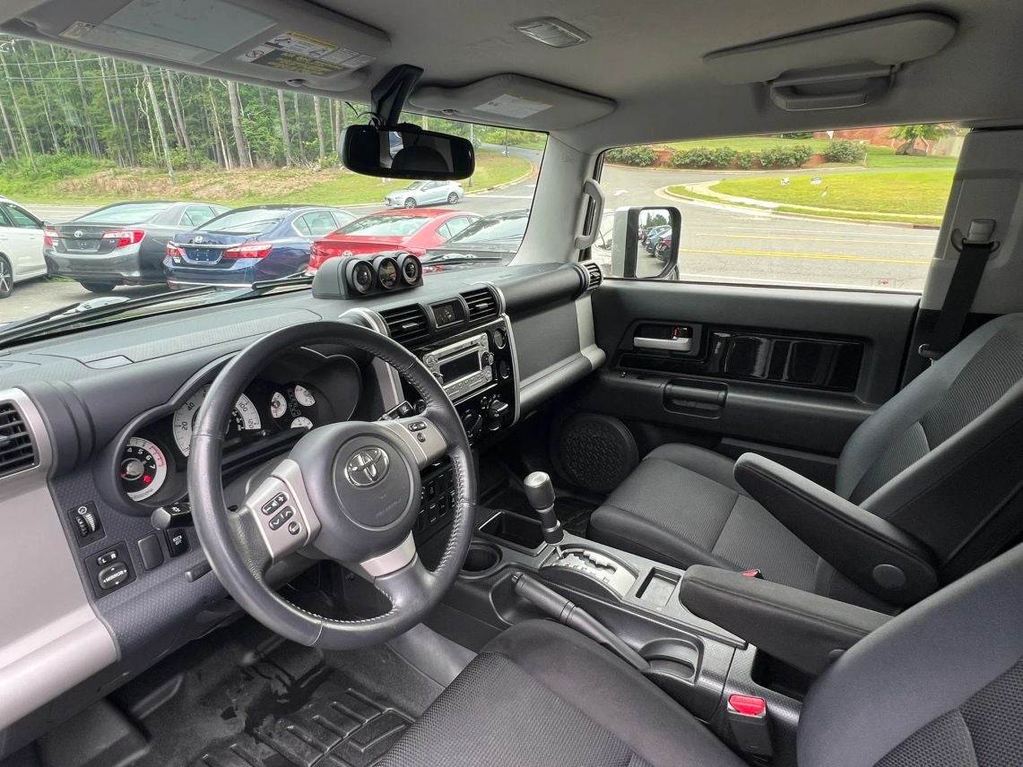 2013 Toyota FJ Cruiser Sport Utility 2D