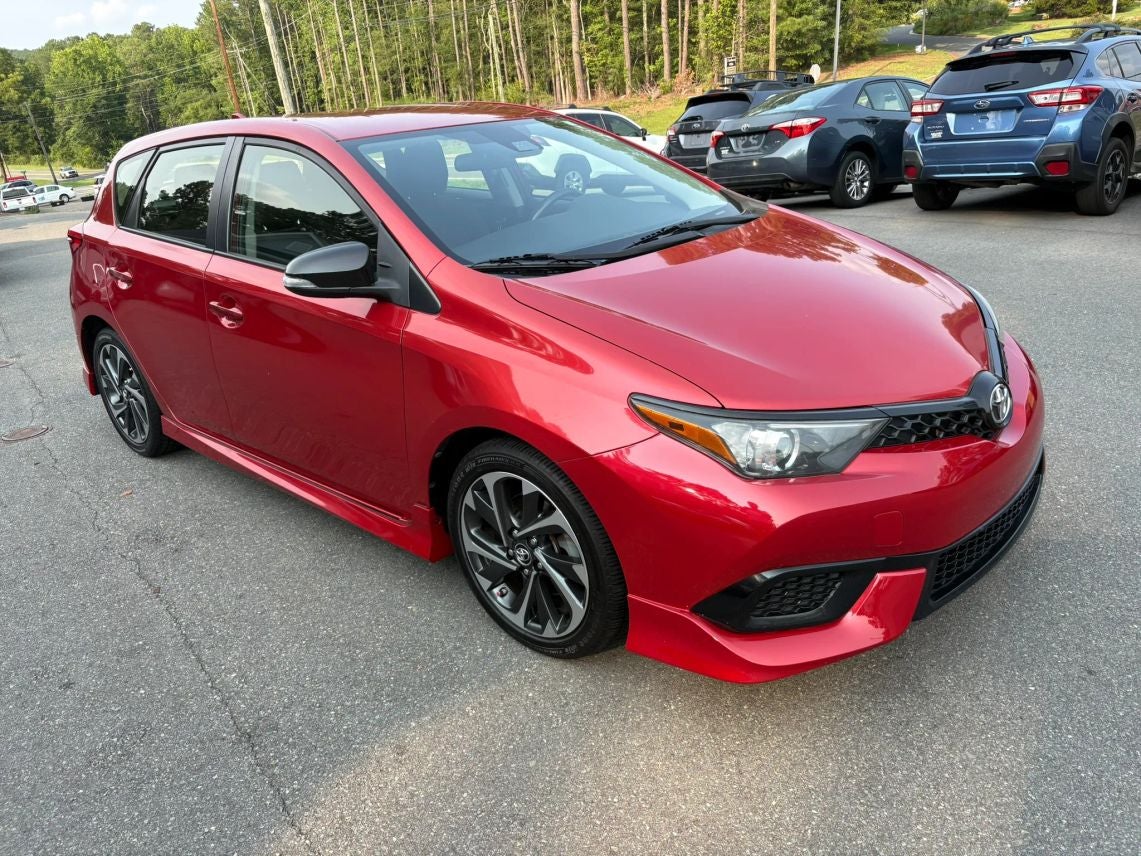 2018 Toyota Corolla iM Hatchback 4D
