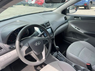 2017 Hyundai Accent SE Hatchback 4D