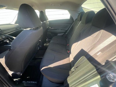2024 Hyundai Elantra SE Sedan 4D