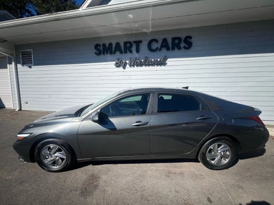 2024 Hyundai Elantra SE Sedan 4D