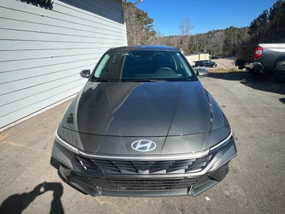 2024 Hyundai Elantra SE Sedan 4D