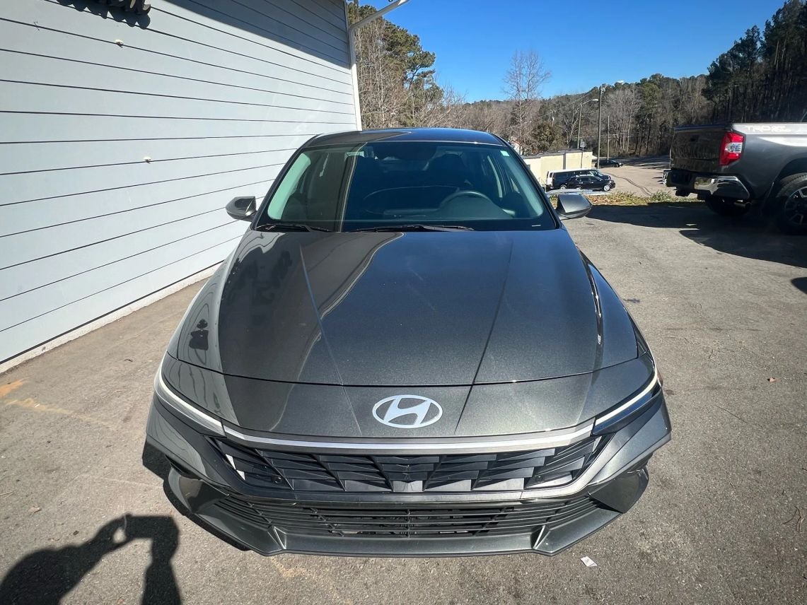2024 Hyundai Elantra SE Sedan 4D