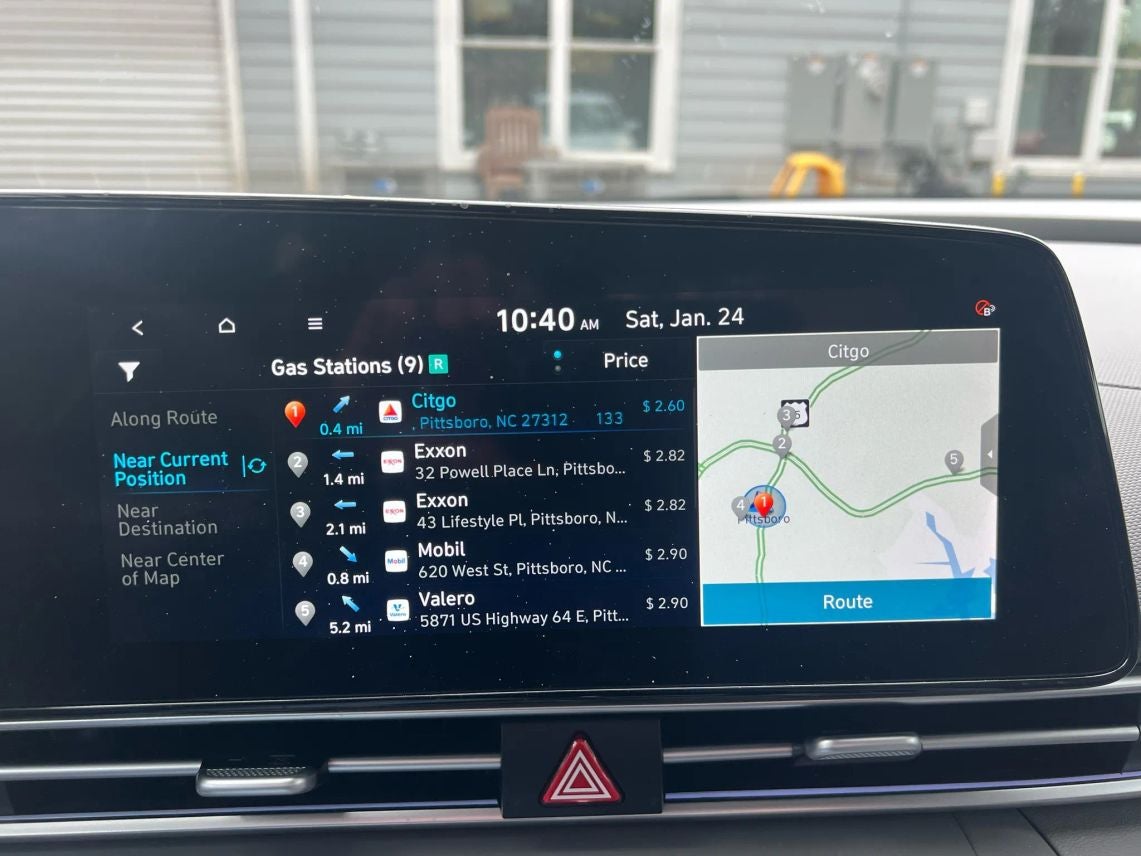 2024 Hyundai Elantra SEL Sedan 4D