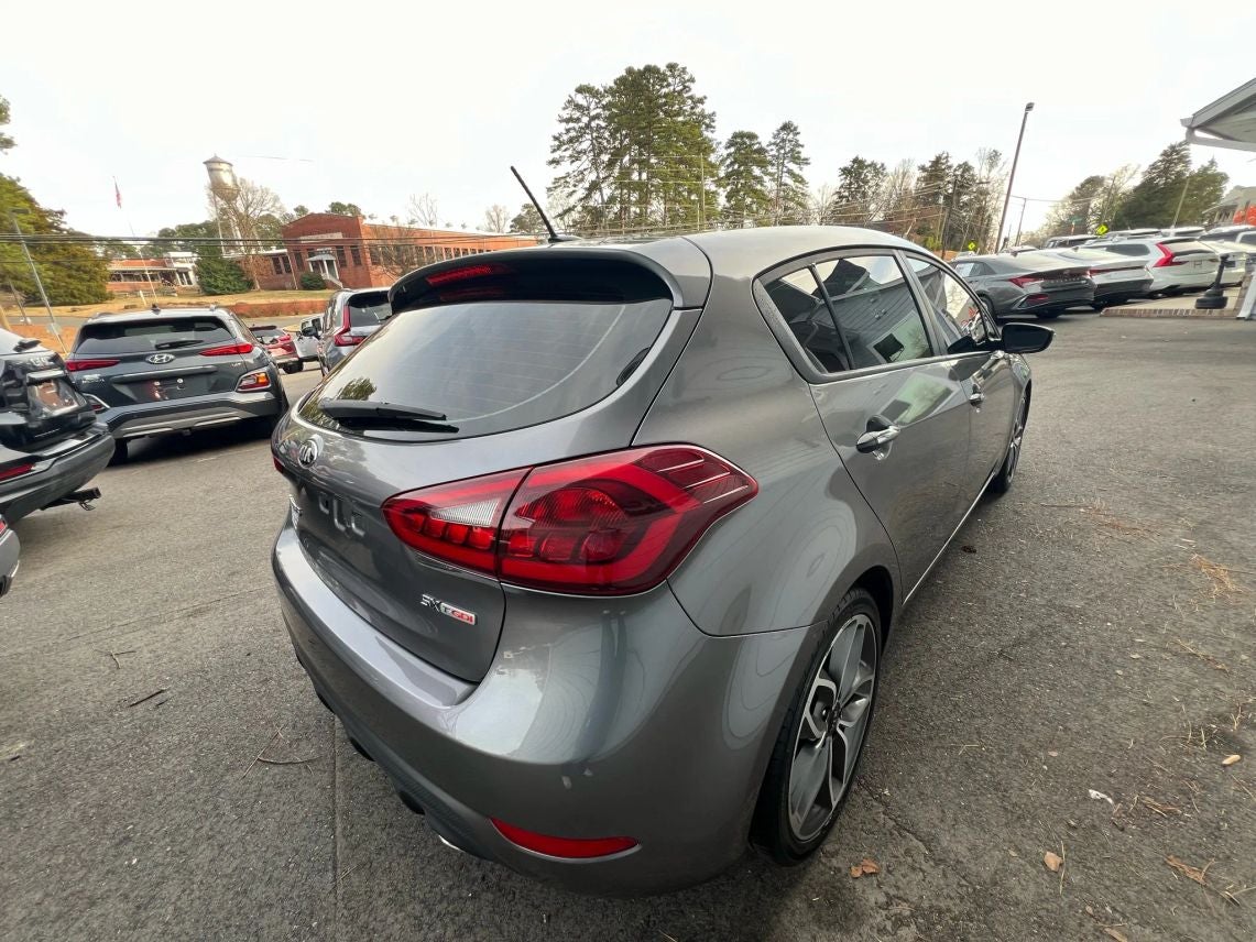 2016 Kia Forte5 SX Hatchback 4D