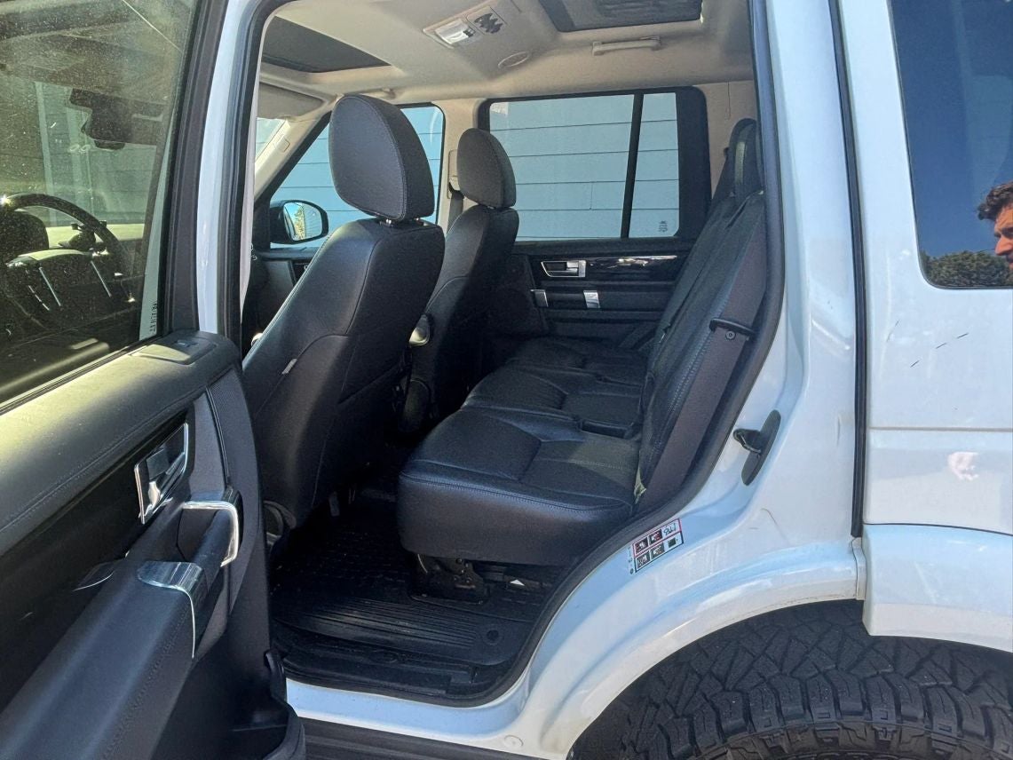 2015 Land Rover LR4 HSE LUX Sport Utility 4D