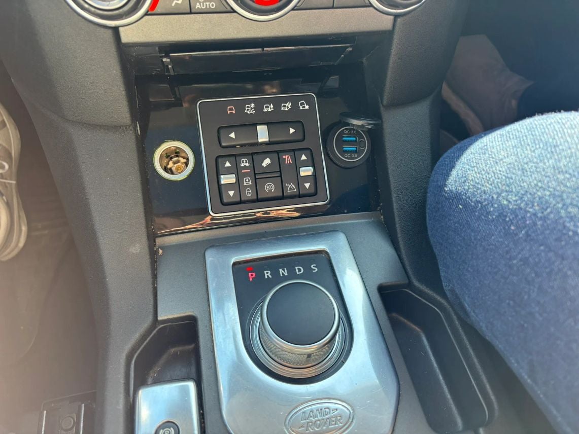 2015 Land Rover LR4 HSE LUX Sport Utility 4D