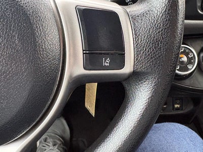 2017 Toyota Yaris SE Hatchback Sedan 4D