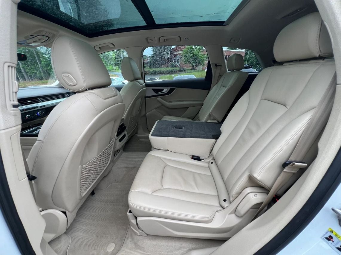 2019 Audi Q7 45 TFSI Premium Sport Utility 4D