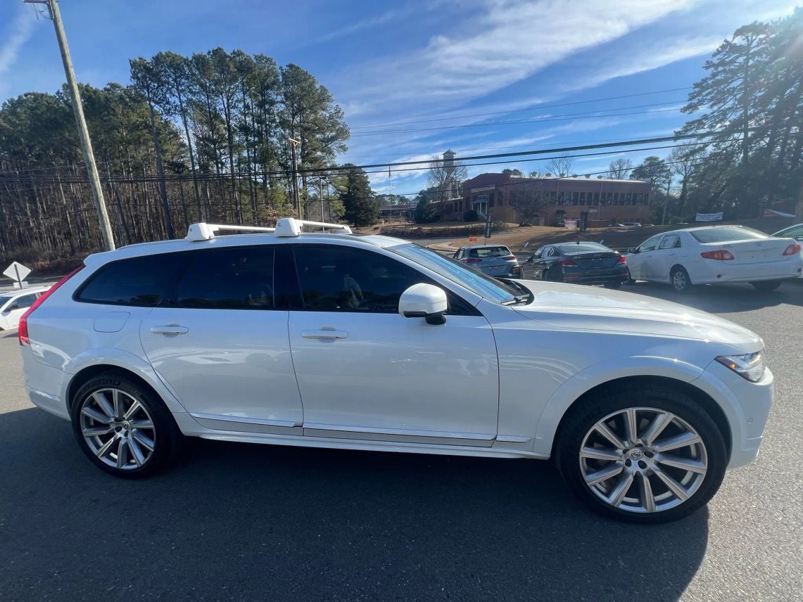 2018 Volvo V90 T6 Cross Country Wagon 4D
