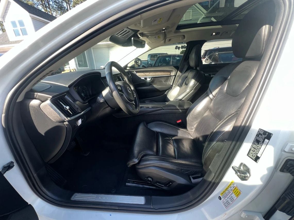 2018 Volvo V90 T6 Cross Country Wagon 4D