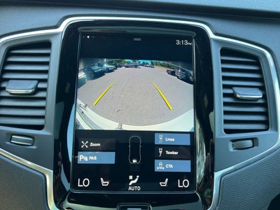 2021 Volvo XC90 T6 Momentum Sport Utility 4D
