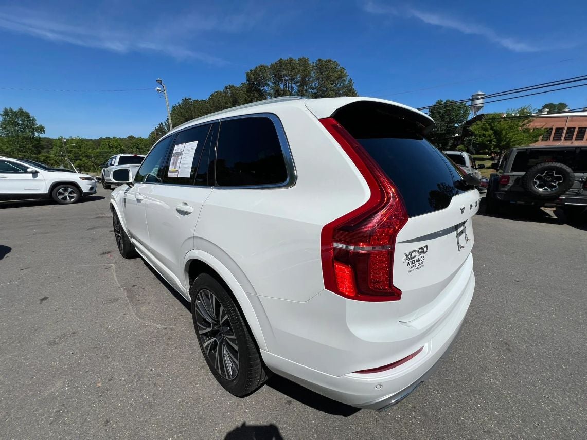 2021 Volvo XC90 T6 Momentum Sport Utility 4D