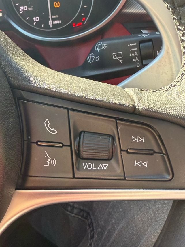 2019 Alfa Romeo Stelvio Sport SUV 4D