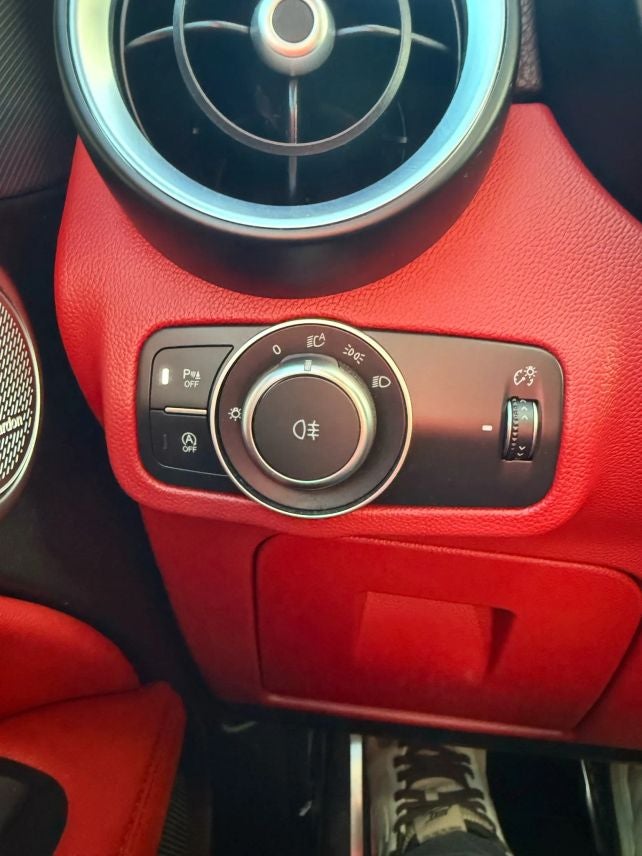 2019 Alfa Romeo Stelvio Sport SUV 4D